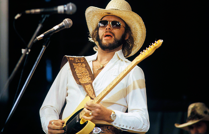 10 Greatest Country Music Artists of All Time